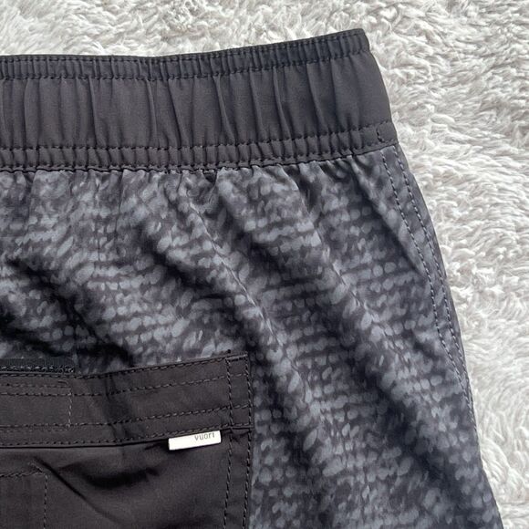 Vuori Men’s Kore Short 7” Inseam Lined Black Basket Weave Pattern V302 Size XXL - Picture 9 of 9